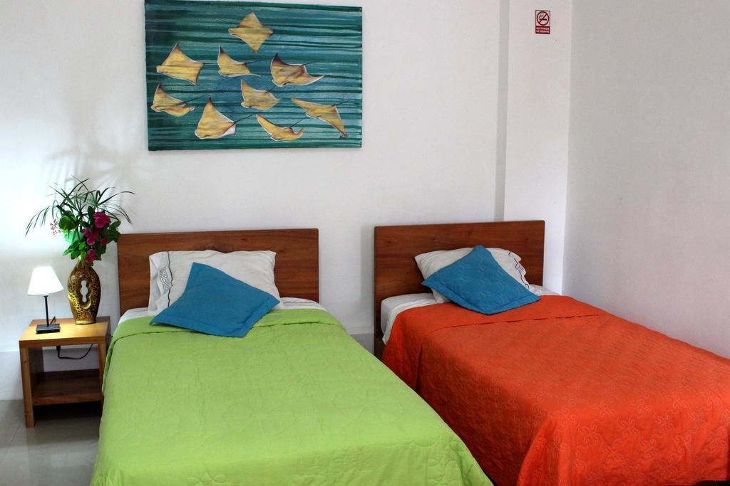 The Galapagos Pearl B&B Puerto Ayora  Pokoj fotografie